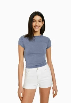BERSHKA Comfort With Turn-Up Hems - Shorts - Off White