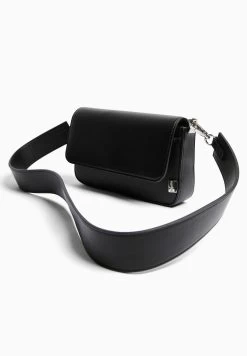 BERSHKA Rigid - Schoudertas - Black -Bershka a61311b8530944799a144dbfa739a7ff