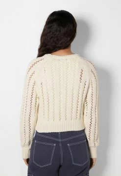 BERSHKA Cropped Round Neck Open - 01663376 - Trui - Beige -Bershka a7c8ec47570b422c8f8e39d8720358dd