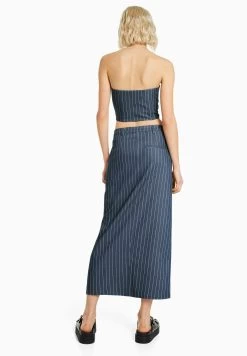 BERSHKA Tailored-Fit- Jeansrok - Dark Blue -Bershka a8eec5430ddd4fa1a7e95c3c4e5de5b7