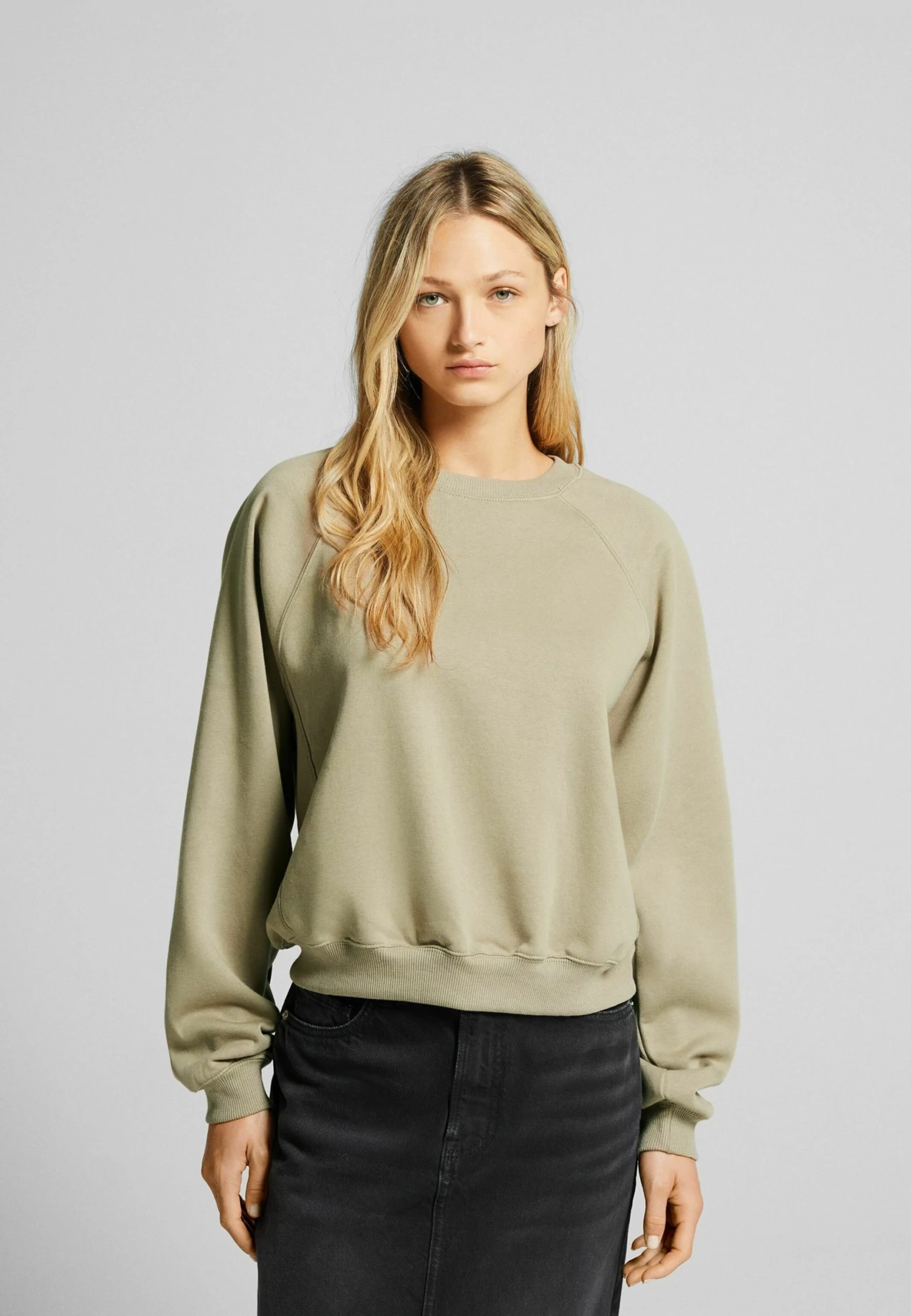 BERSHKA Raglan Sleeve - Sweater - Sand 1 BERSHKA Raglan Sleeve - Sweater - Sand