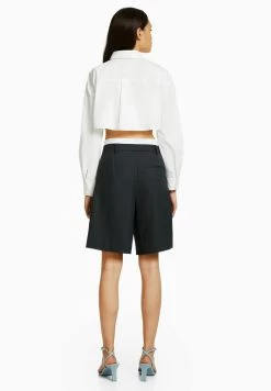 BERSHKA Tailored - Bermuda - Shorts - Grey 8 BERSHKA Tailored - Bermuda - Shorts - Grey -Bershka ac2e377a13684559a3a2ae4e3d0da59e