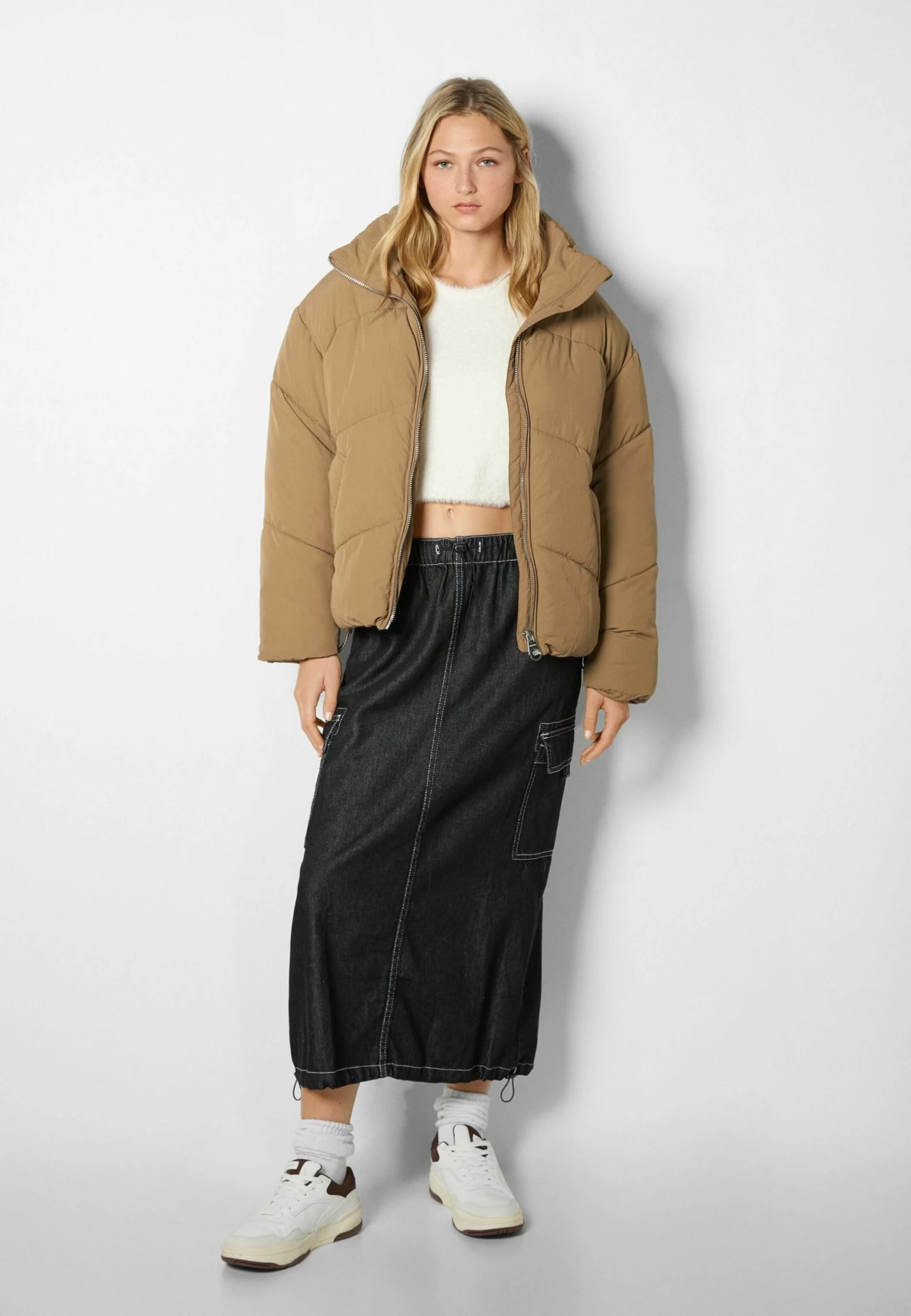 BERSHKA Oversize- Winterjas - Beige 2 BERSHKA Oversize- Winterjas - Beige - Afbeelding 2