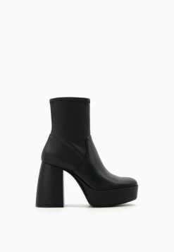 BERSHKA Enkellaarsjes Met Plateauzool - Black -Bershka af6e62f6ead748a4bb94ef58855d1718