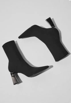 BERSHKA Korte Laarzen - Black -Bershka afa6dc1e7fe54d1fb8664b868f552bc9