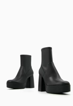 BERSHKA Enkellaarsjes Met Plateauzool - Black -Bershka b2b969991ec846b7a4f340069efc2468