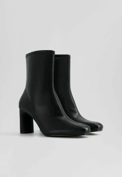 BERSHKA Fitted Mid - Korte Laarzen - Black -Bershka b34b2457e3ab45f3b447c5c41022ca3e