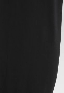 BERSHKA Short Sleeve Open Back - T-Shirt Basic - Black 10 BERSHKA Short Sleeve Open Back - T-Shirt Basic - Black -Bershka b3affcac40cf4cc4bf0d789c8e286b87