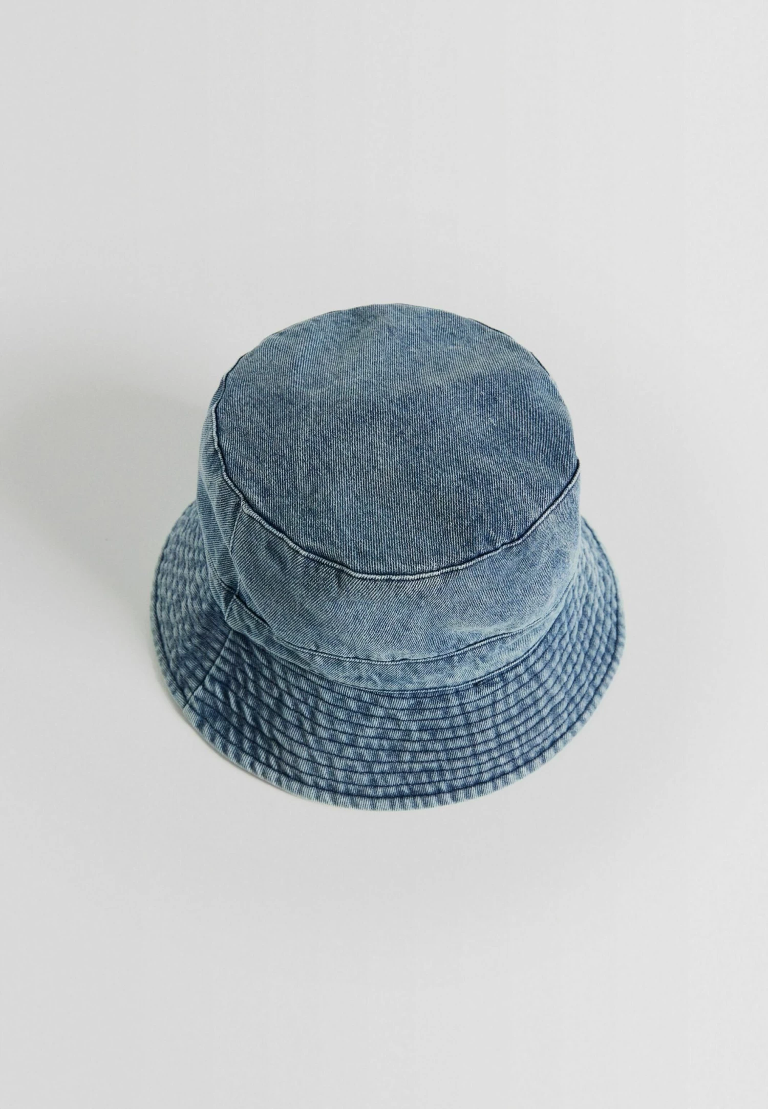 BERSHKA Faded Bucket- Hoed - Light Blue 2 BERSHKA Faded Bucket- Hoed - Light Blue - Afbeelding 2