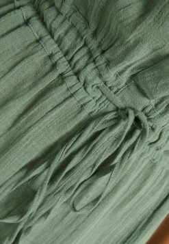 BERSHKA Rustic Utility - Playsuit - Jumpsuit - Green -Bershka b762aa258e4d4e3d9fd6b2414e1c0c3e