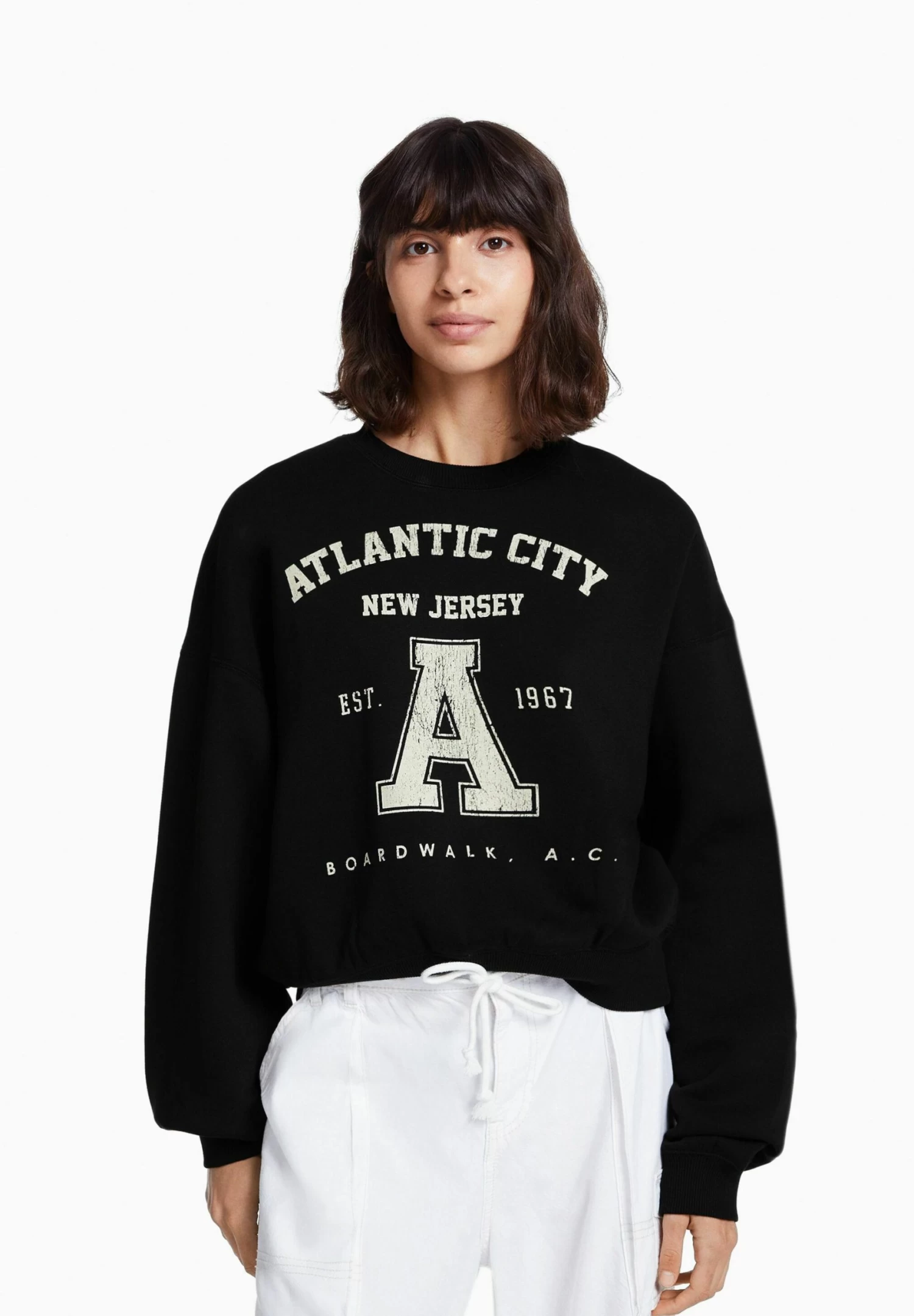 BERSHKA Printed - Sweater - Black 1 BERSHKA Printed - Sweater - Black