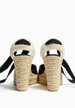 BERSHKA Hoge Hakken - Black -Bershka bbebb0cac6b94d0eb260ea398bf19251