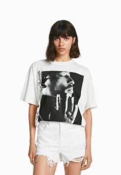 BERSHKA Sleeve Tupac - T-Shirt Print - Beige
