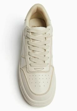 BERSHKA Monochrome - Sneakers Laag - Sand -Bershka bde08bd8990f4bedb660c77b88415dfe