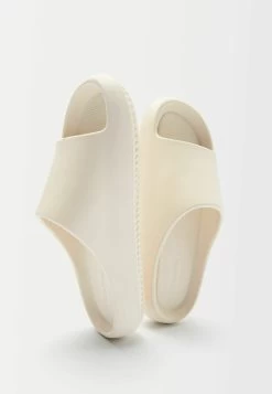 BERSHKA Muiltjes - Off White -Bershka bdff1ed453a3447c818c5ecb23796d39