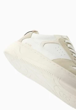 BERSHKA Contrast With Details - Sneakers Laag - Beige -Bershka be107edf06ee4476b15046f4aff7d959