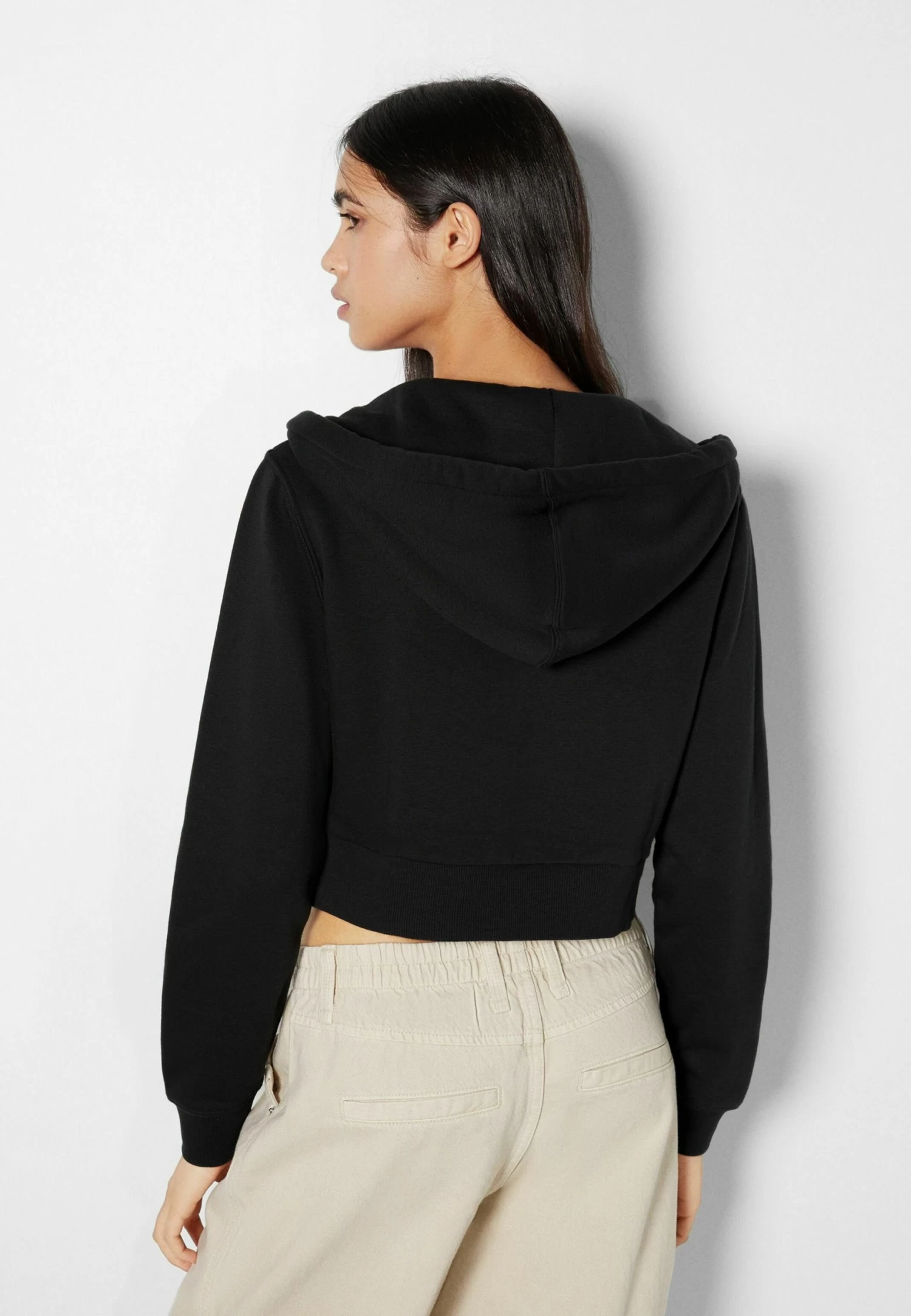 BERSHKA Cropped - Sweater Met Rits - Black 3 BERSHKA Cropped - Sweater Met Rits - Black - Afbeelding 3