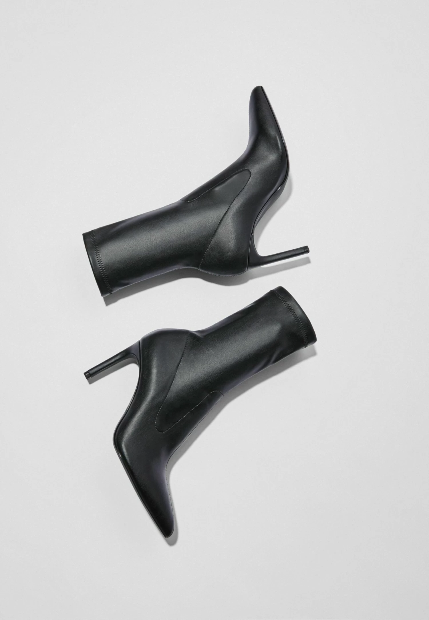 BERSHKA Fitted - Hoge Hakken - Black 5 BERSHKA Fitted - Hoge Hakken - Black - Afbeelding 5