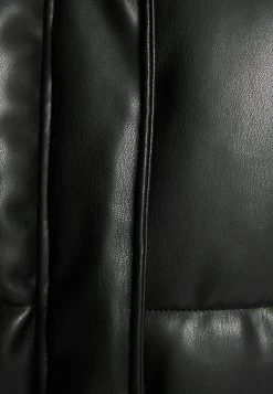 BERSHKA Hoodie Puffer - Winterjas - Black -Bershka c02756442a04413b8fdf186c54e75cc1