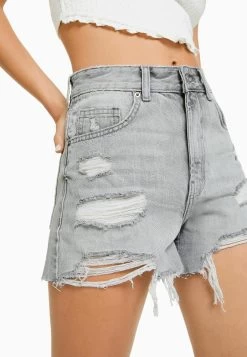 BERSHKA Ripped With Pockets - Jeansshort - Mottled Light Grey -Bershka c12fcde7086440f68efb4233e864c134