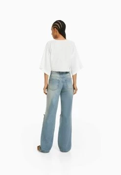 BERSHKA Wide 90S Ripped - Relaxed Fit Jeans - Light Blue 8 BERSHKA Wide 90S Ripped - Relaxed Fit Jeans - Light Blue -Bershka c56146910e5949a586fd5a3ac9f22e7d