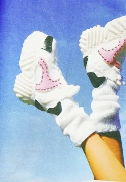 BERSHKA Barbie - T-Shirt Print - White -Bershka c65b53c90c2446239049c912d97318a0