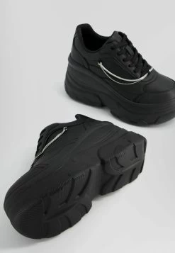 BERSHKA Rhinestone Detail Xl - Sneakers Laag - Black 11 BERSHKA Rhinestone Detail Xl - Sneakers Laag - Black -Bershka cc438dd591434b26befea5e5de2b26a1