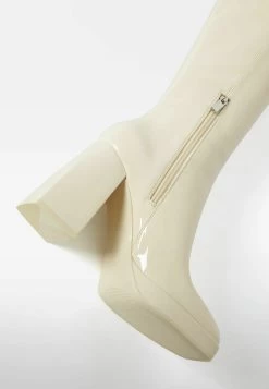 BERSHKA Laarzen - Off-White -Bershka ce1d2b8a22ae42eea92c1a37863cfe61