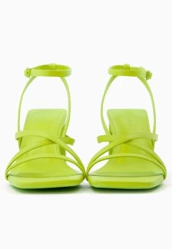 BERSHKA With Ankle Strap - Sandalen - Neon Green 11 BERSHKA With Ankle Strap - Sandalen - Neon Green -Bershka ce93eebf25e14996960d7c16073d26e3