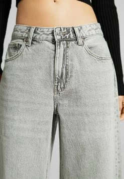 BERSHKA Wide-Leg - Flared Jeans - Mottled Light Grey -Bershka cf45b98ca9604a979b65a18dbdfd0ce3