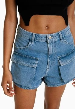 BERSHKA Jeansshort - Light Blue Denim -Bershka d031f489f18949a6a16a86fab70f57a2