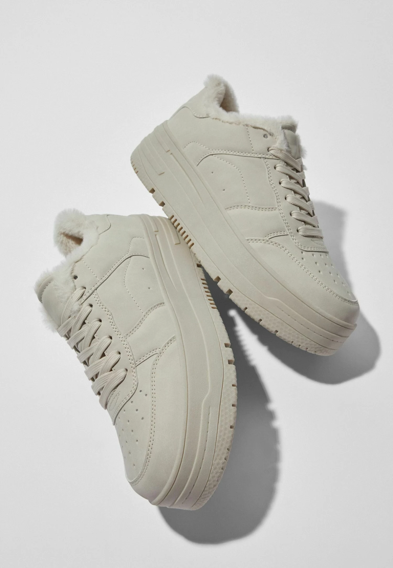 BERSHKA Sneakers Laag - Off White 5 BERSHKA Sneakers Laag - Off White - Afbeelding 5