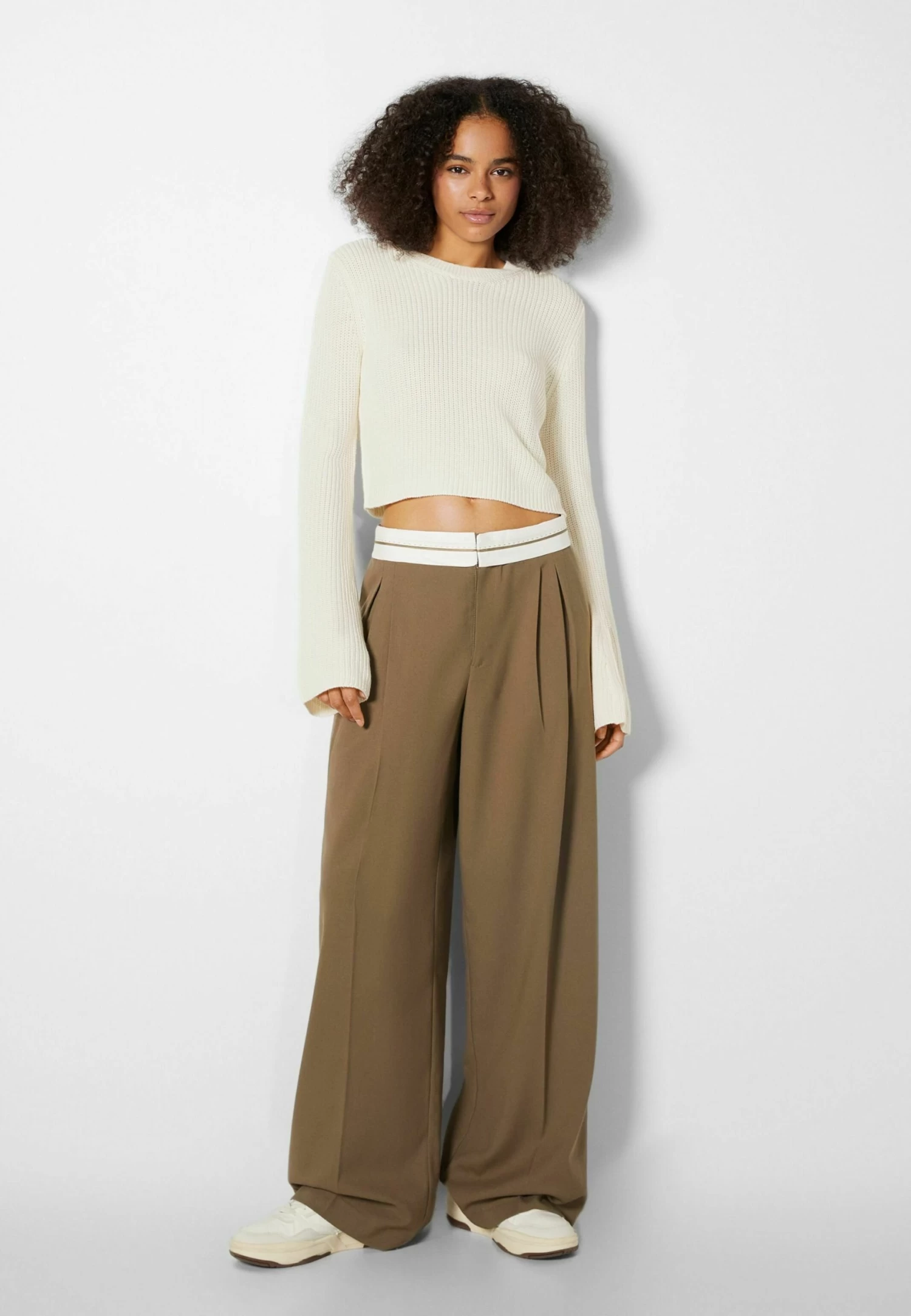 BERSHKA Round Neck- Trui - Beige 2 BERSHKA Round Neck- Trui - Beige - Afbeelding 2