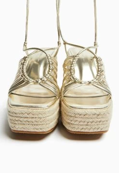 BERSHKA Sandalen Met Hoge Hak - Gold Coloured -Bershka dbca4db29c434cd0ab2d74ed7f78f29f