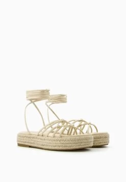BERSHKA Tied - Sandalen Met Plateauzool - Beige -Bershka dfe3764c65f54076b5c15971db371bf5