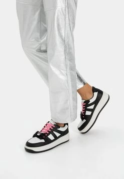 BERSHKA Kuromi - Sneakers Laag - Multi Coloured