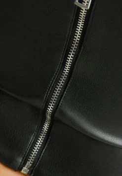 BERSHKA Bandeau - Crop - Top - Black -Bershka e0d75546c04c4b919e8e373e1293eefc