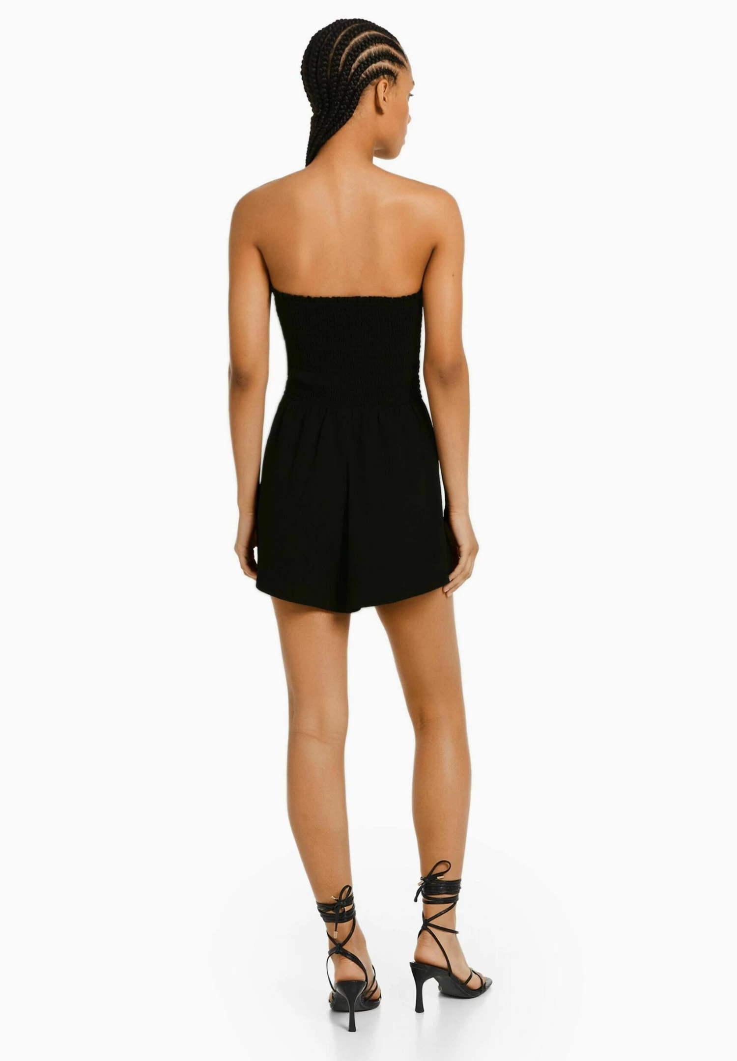 BERSHKA Textured With Shirring - Bandeau - Jumpsuit - Black 3 BERSHKA Textured With Shirring - Bandeau - Jumpsuit - Black - Afbeelding 3
