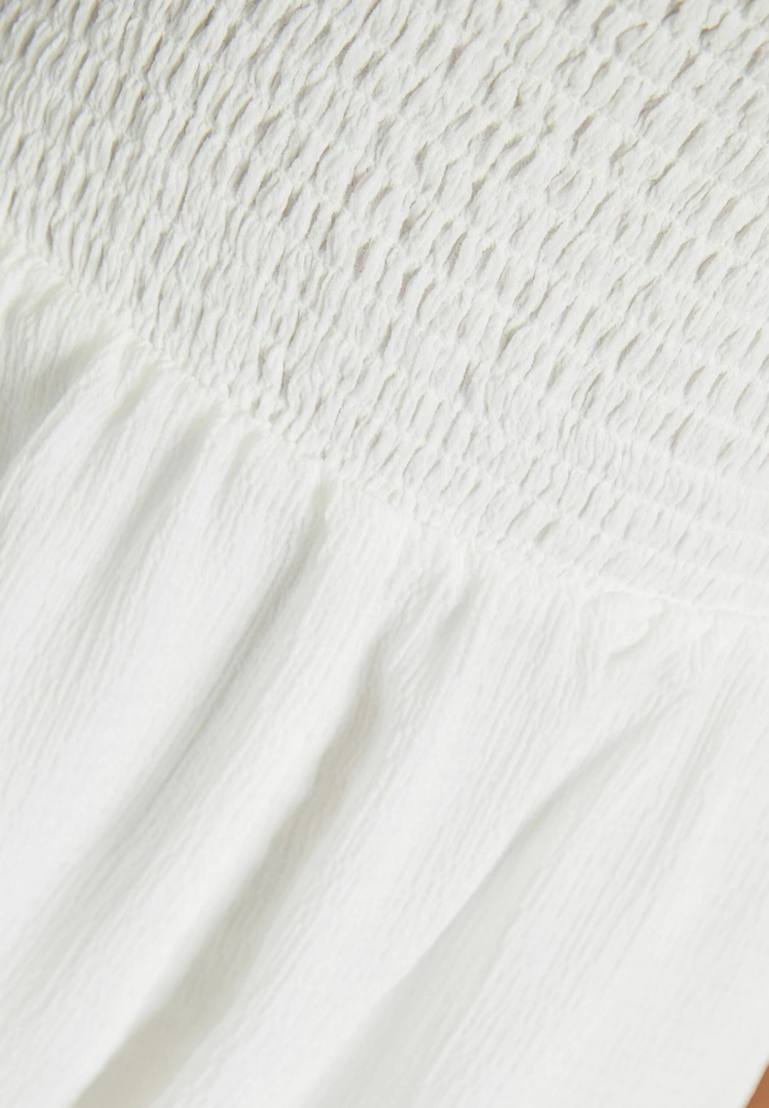 BERSHKA Textured With Shirring - Bandeau - Jumpsuit - White 4 BERSHKA Textured With Shirring - Bandeau - Jumpsuit - White - Afbeelding 4