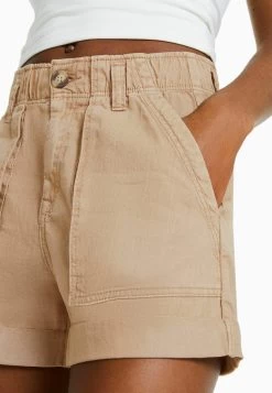 BERSHKA Paperbag- Jeansshort - Camel -Bershka ea8ca3c7c2c14bbc8a852b5d20a02e16