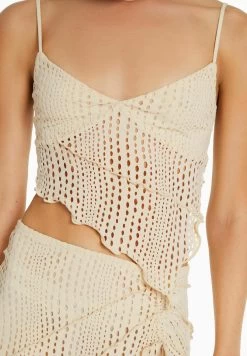 BERSHKA Seamed Strappy Rustic Crop - Top - White -Bershka ec6805839b3d4f10b671102849f4657d
