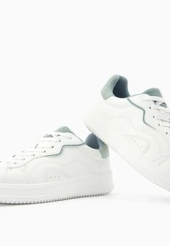 BERSHKA Contrast Details - Sneakers Laag - White -Bershka ee6e48de1aac4431b23171cbc0007c5e