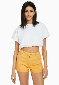 BERSHKA Comfort With Turn-Up Hems - Shorts - Yellow