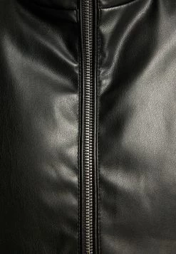 BERSHKA Bodywarmer - Black -Bershka f10d0106769a431183f2bddbd903394c