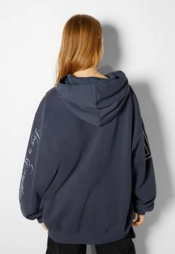 BERSHKA Printed - Hoodie - Dark Blue 8 BERSHKA Printed - Hoodie - Dark Blue -Bershka f24cded3794c4311931f3473e22fbec3