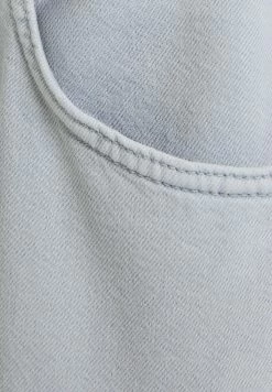 BERSHKA Relaxed Fit- Twill - Flared Jeans - Blue Grey 9 BERSHKA Relaxed Fit- Twill - Flared Jeans - Blue Grey -Bershka f2c01af6aafd4e7ab8e291369eedd625