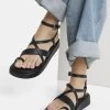 BERSHKA With Ankle Strap - Sandalen Met Plateauzool - Black
