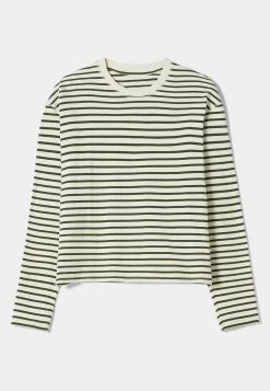 BERSHKA Boxy Fit- Longsleeve - Green -Bershka f846e83eafcb4182867c329b033fef92