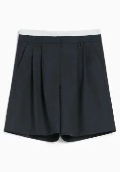 BERSHKA Tailored - Bermuda - Shorts - Grey 10 BERSHKA Tailored - Bermuda - Shorts - Grey -Bershka ff8391d7a6464137907523e4f9de5e78