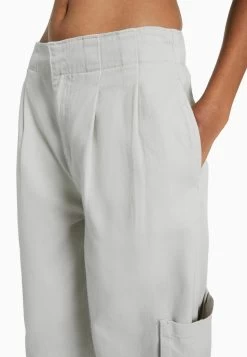 BERSHKA Pleated - Flared Jeans - Mottled Light Grey -Bershka ffb912ce28544c75a543d50bdef2bb7c